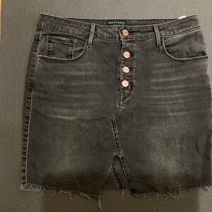 Sanctuary Black/Dark Grey Exposed button fly denim distressed mini skirt 32